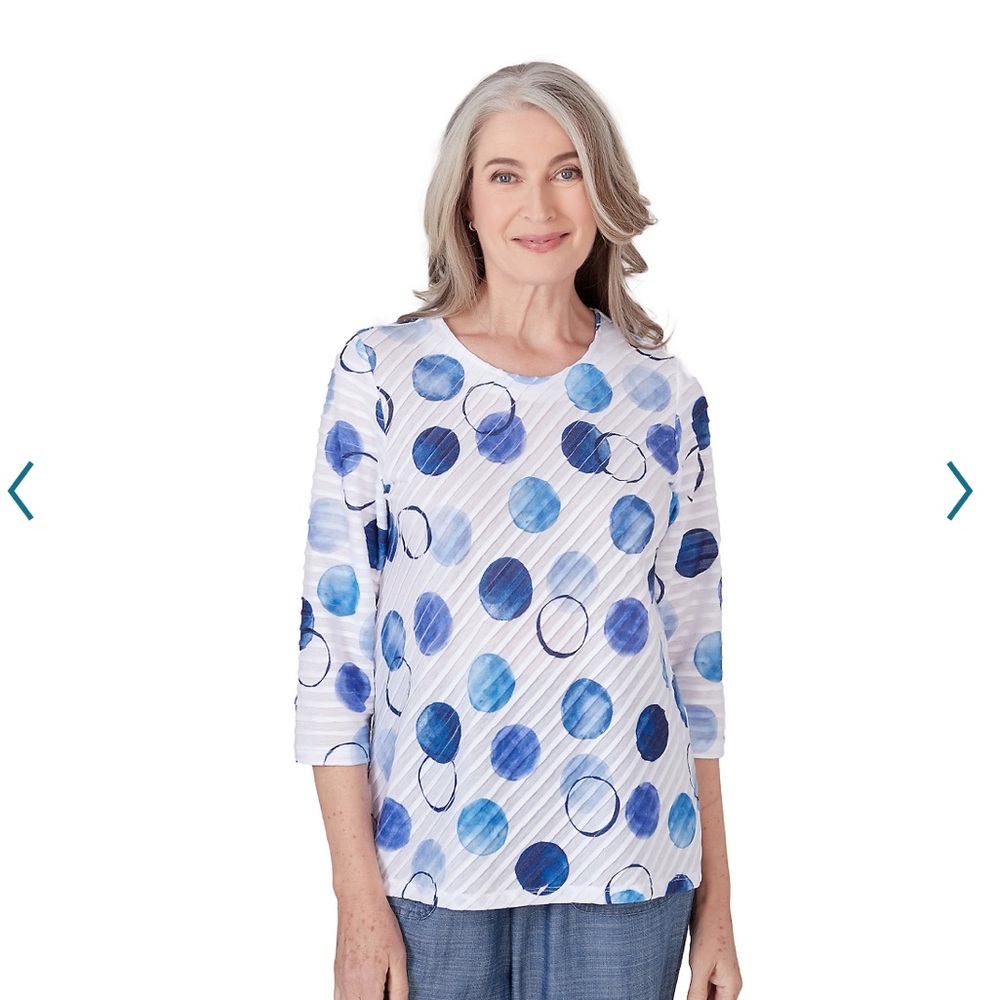 Watercolor dot 3/4 sleeve top